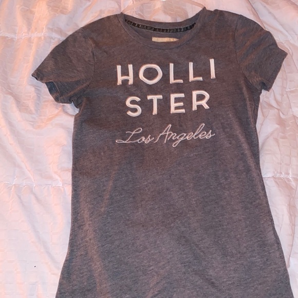 Hollister top - Picture 1 of 4